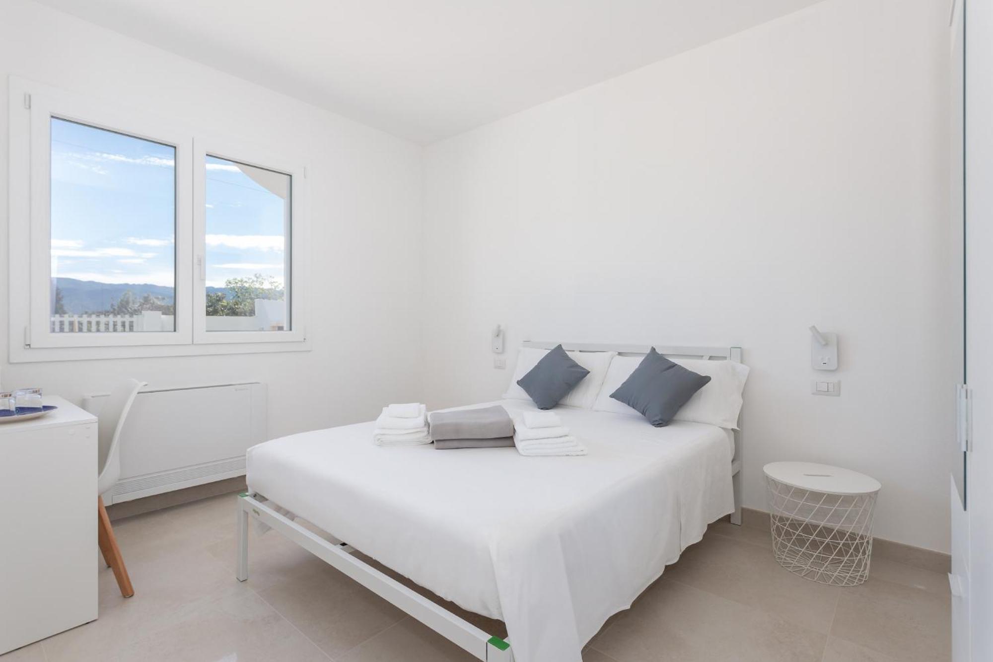 Villa Greca Holiday Rooms Sant Isidoro  Экстерьер фото